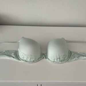 Victoria’s Secret body by Victoria Lace Underwire Bra - mint Green